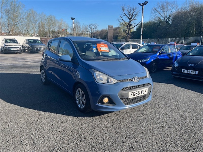 HYUNDAI i10